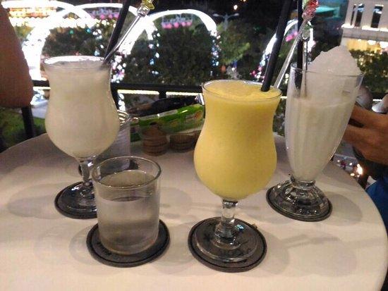 Moon Cafe