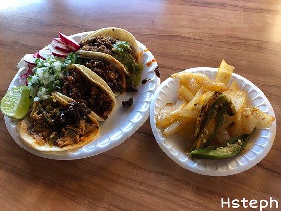 Lilly's Tacos
