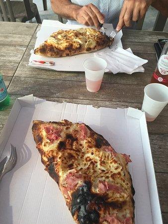 Pizza Carloni