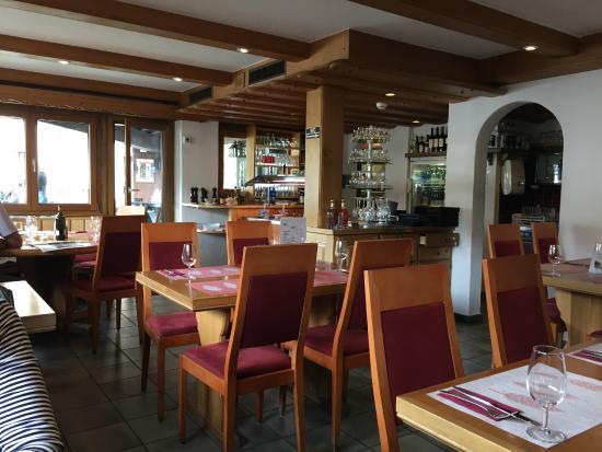 Cresta Restaurant