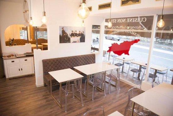 Pre-Fleuri Cafe Restaurant Georgien