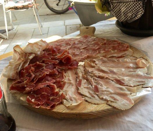 Vineria La Contrada