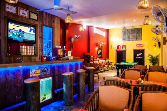 Jungle Burger Sports Bar & Bistro