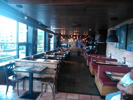 Foster's Hollywood