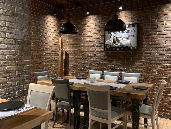Restaurant Rosa e Tymosur-Villa Borana