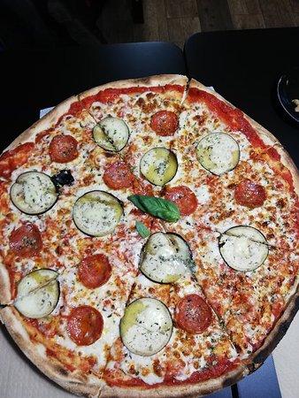 La 10 Pizza