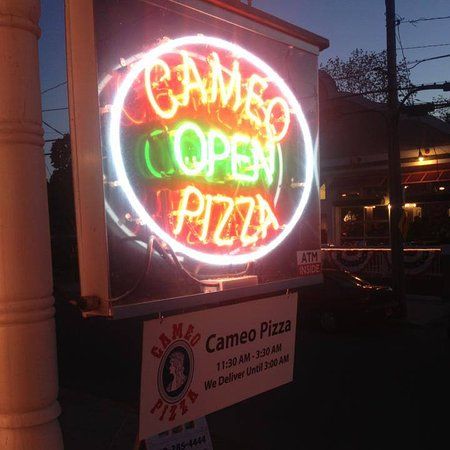 Put In Bay Cameo Pizza