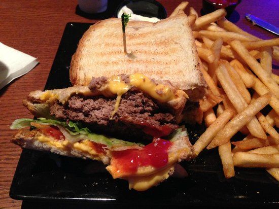 Alumni House Sports Grill