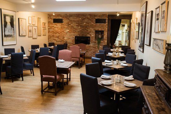 Azu Restaurant & Bar