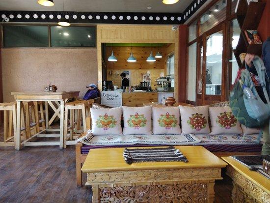 Lehvenda Cafe