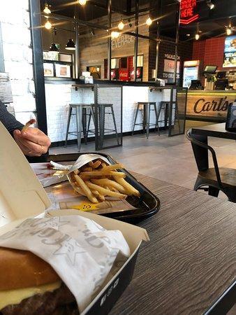Carl's Jr