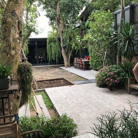 Ombra the Garden