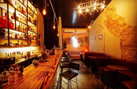 Pina Cocktails & Co