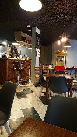 The Downtown Cafe & Bar