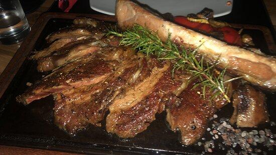 Marenda Grill House