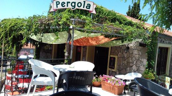 Pergola Cafe