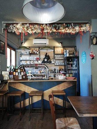 Iona Seafood Pub