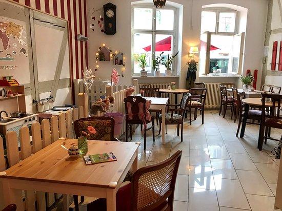 Tante Anna Cafe