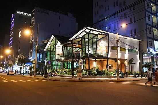 VETERAN PREMiUM STEAK HOUSE