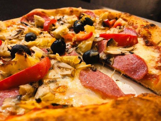 Konig's Cafe Bar Restaurant