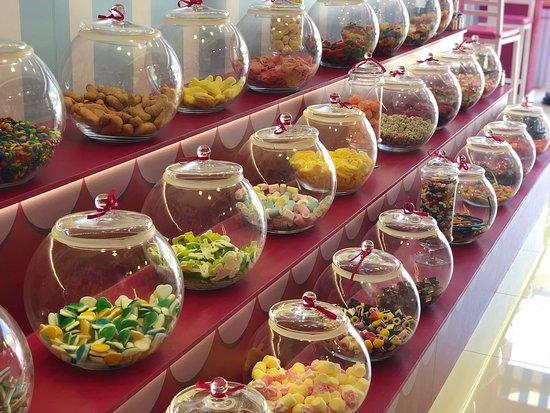 Froyo Refreshing Bar