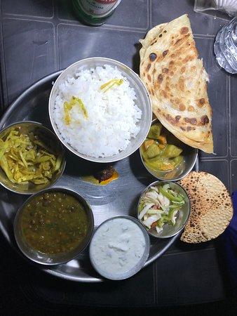 Rian's Restaurant Homemade Kitchen