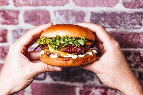 Hermanos Burgers