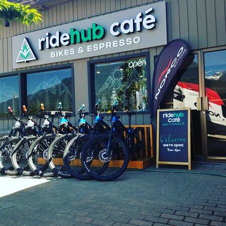 RideHub Cafe
