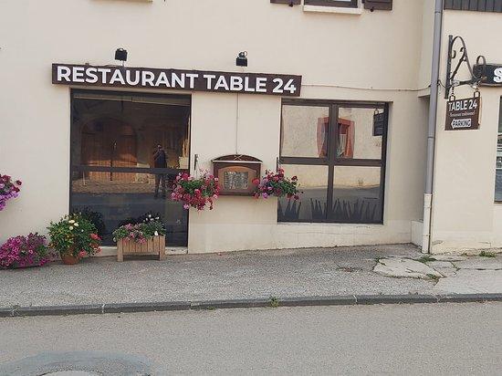 Restaurant table 24