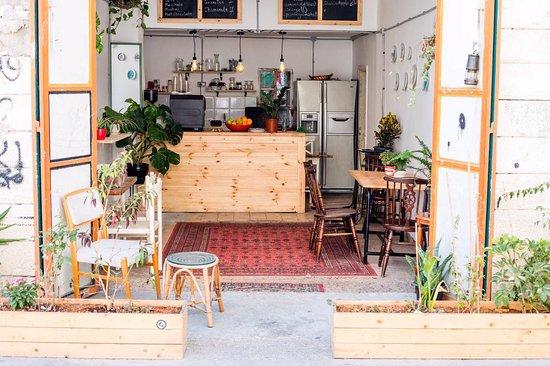 Aida's Cafe