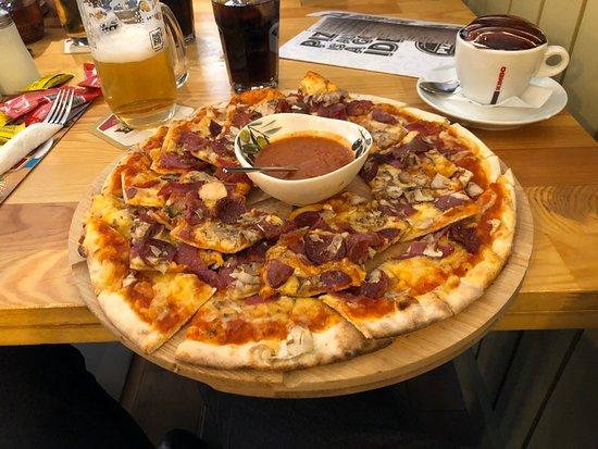 Pizza House