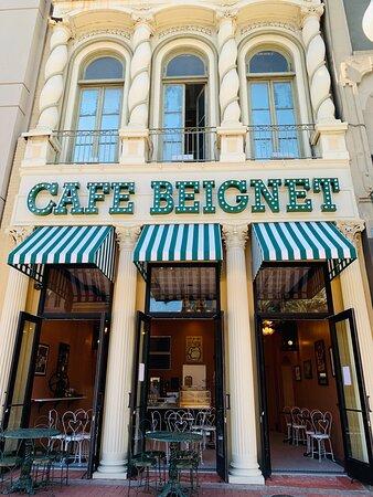 Cafe Beignet On Canal