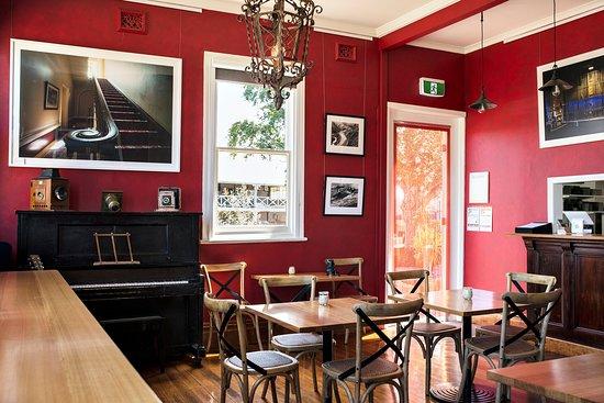 Tellers Gallery - Coffee & Wine