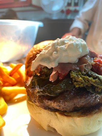 Zenzero Burgeria Pizzeria Napoletana