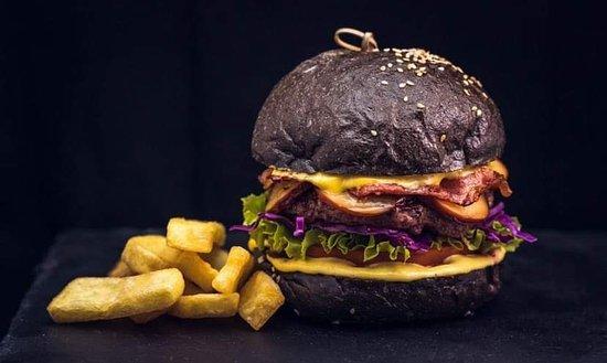 Mega Burger