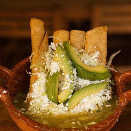 Los Huaraches De Emilio