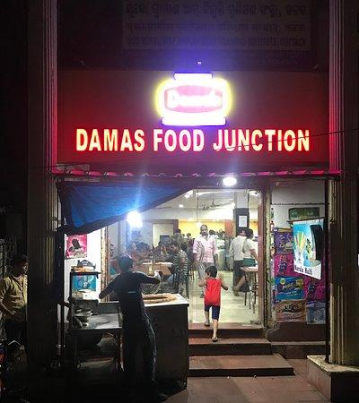 Dama's