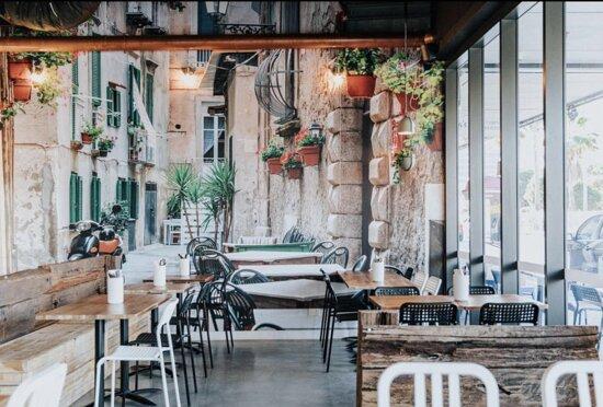 Pepe Italia Deli Palm Beach