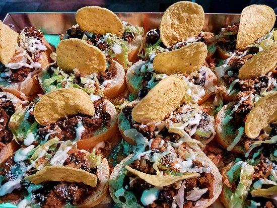 American Play & Dinner