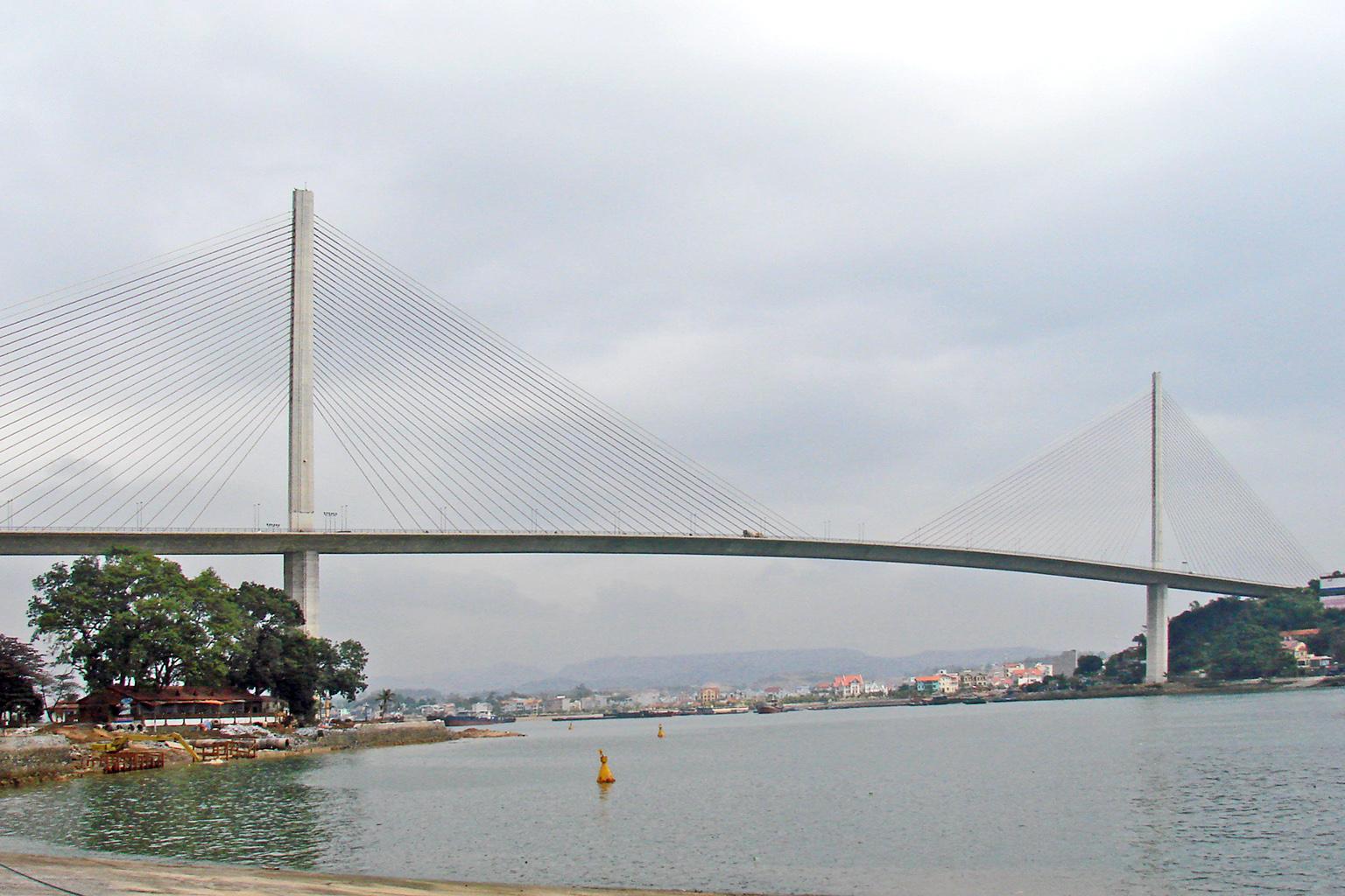 Cầu Bãi Cháy