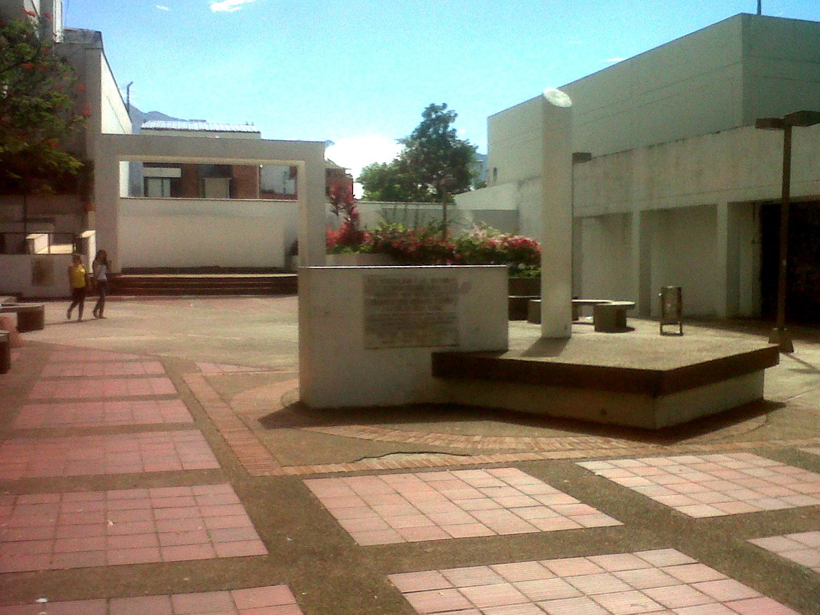 Plazoleta Dario Echandia