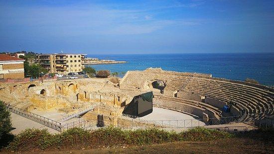 Amfiteatre