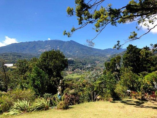El Explorador Gardens