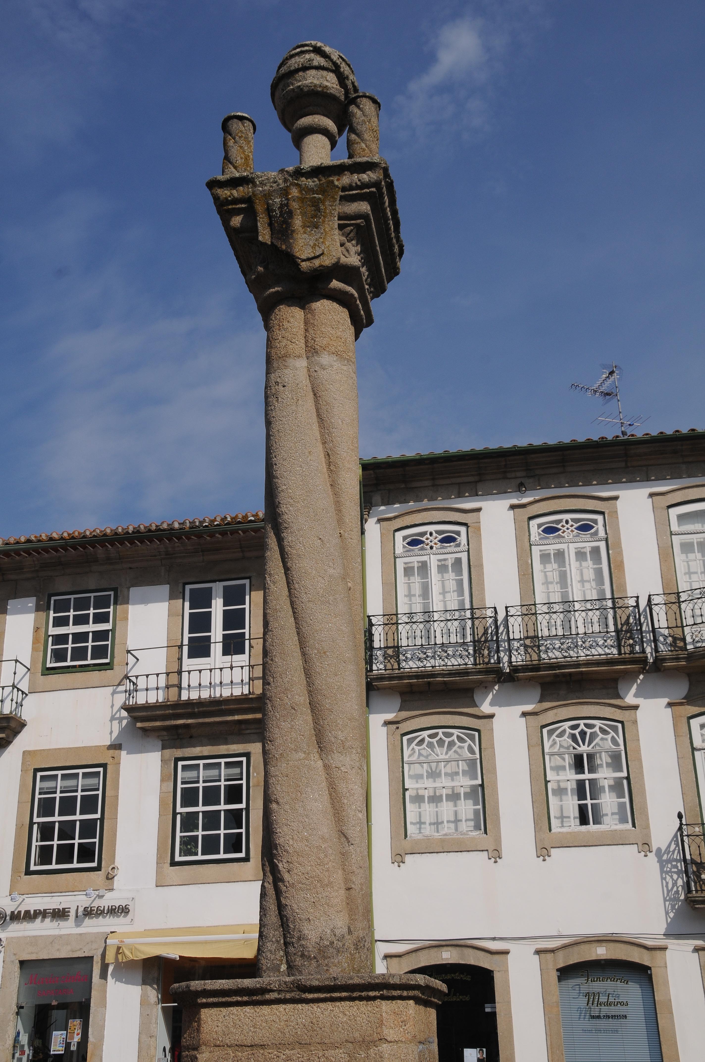 Pelourinho de Monforte de Rio Livre