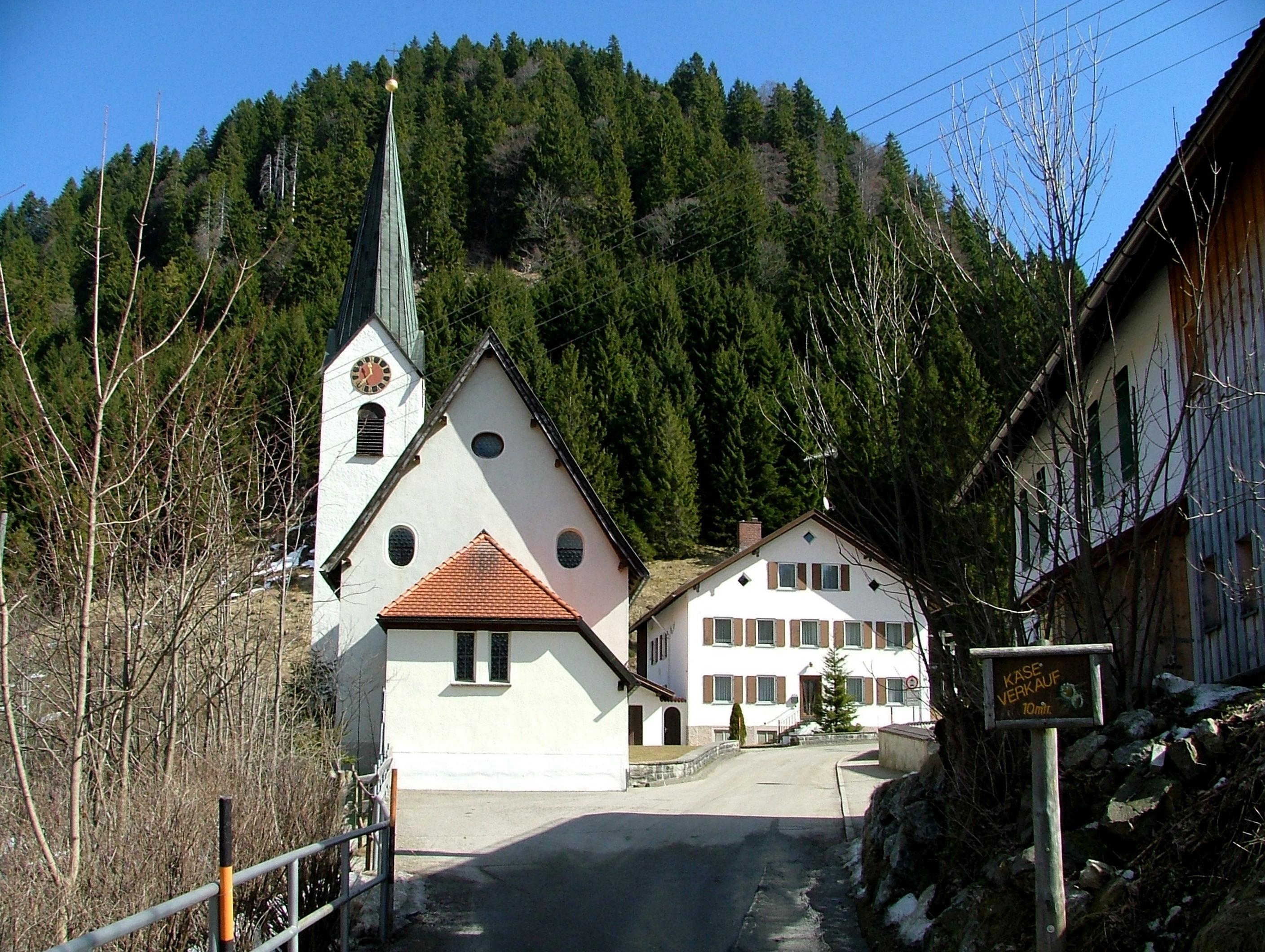 Pfarrkirche Heiligste Dreifaltigkeit