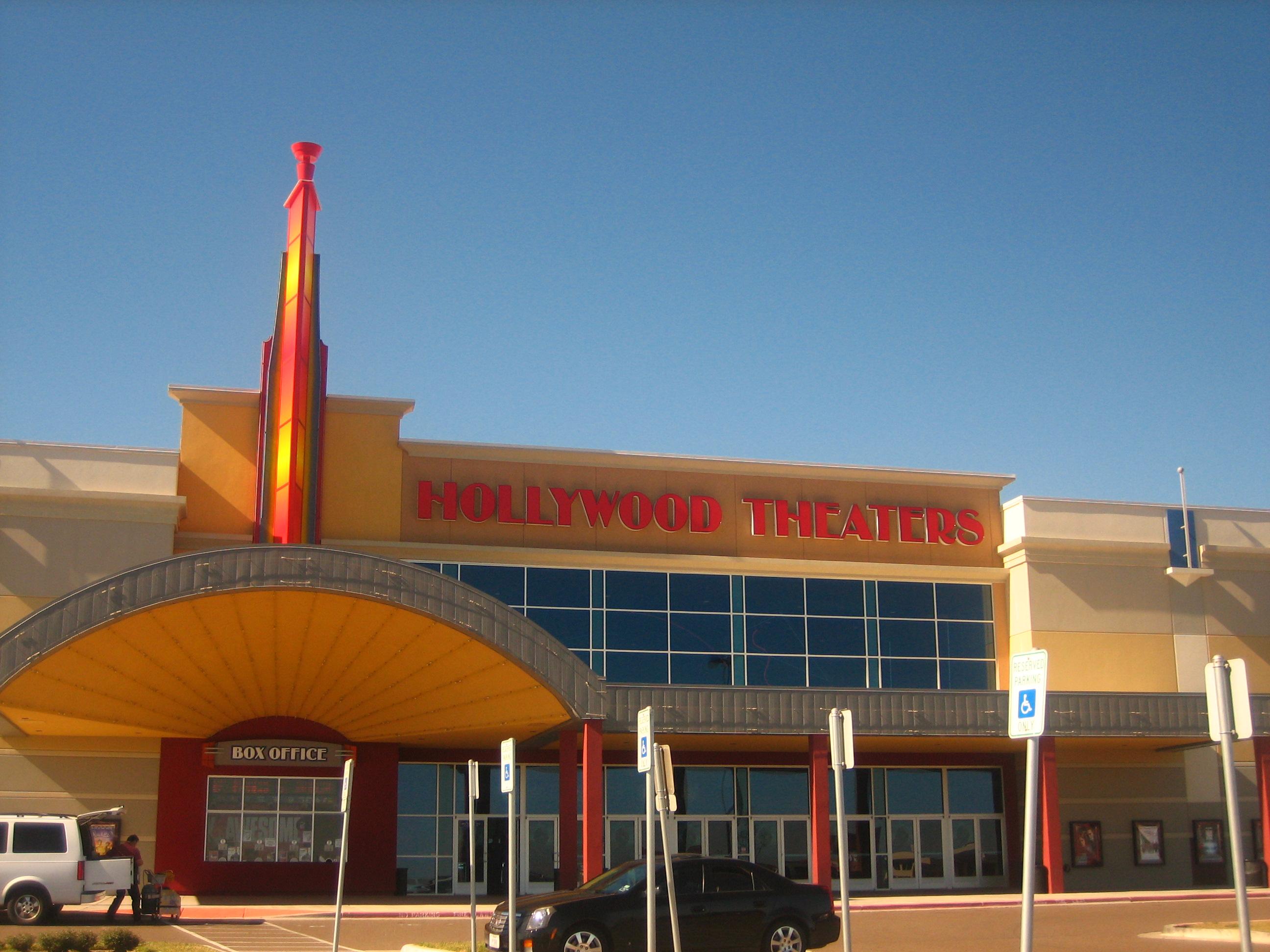 Hollywood Theatres Stadium 14