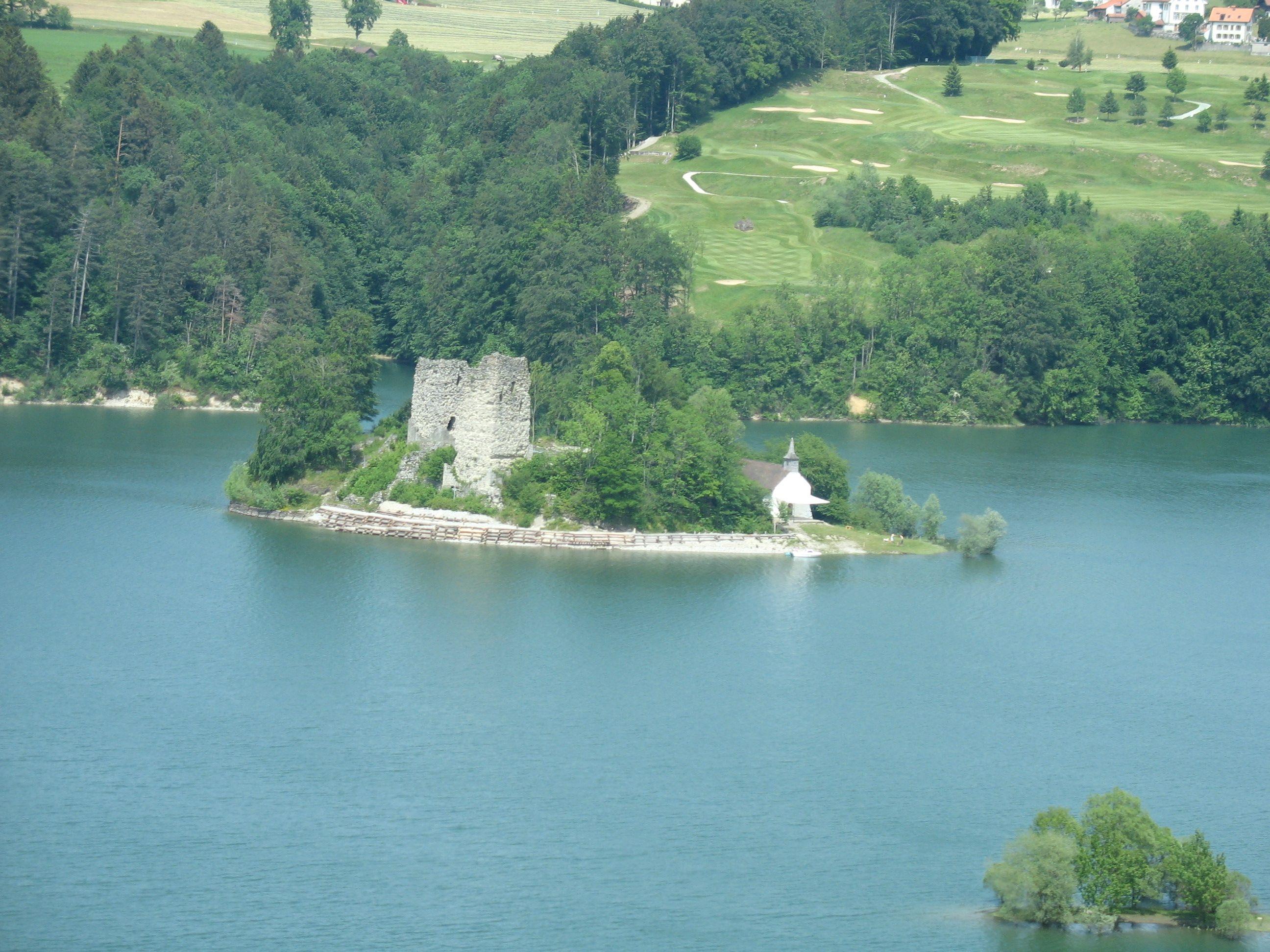 Burg-und Stadtruinen von Pont-en-Ogoz