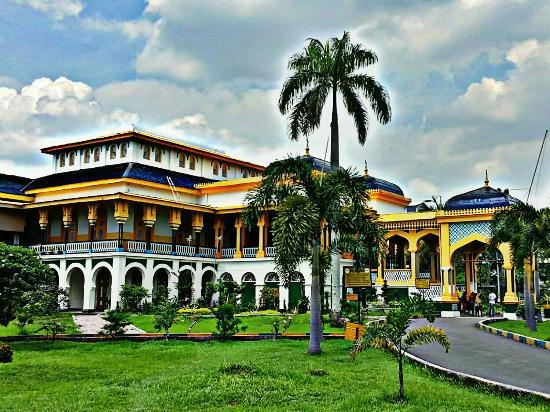Palais Maimun