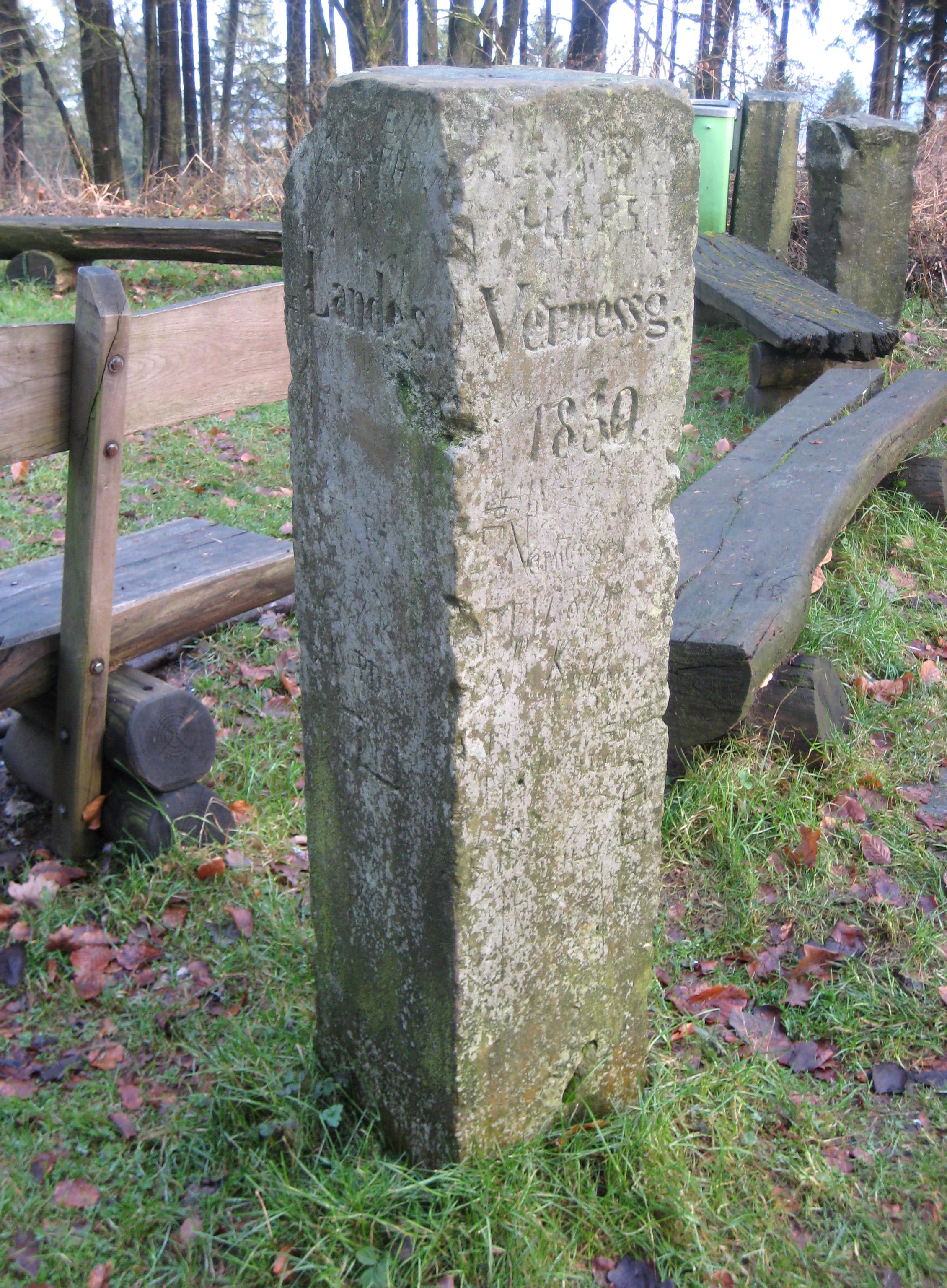 Gauss stone