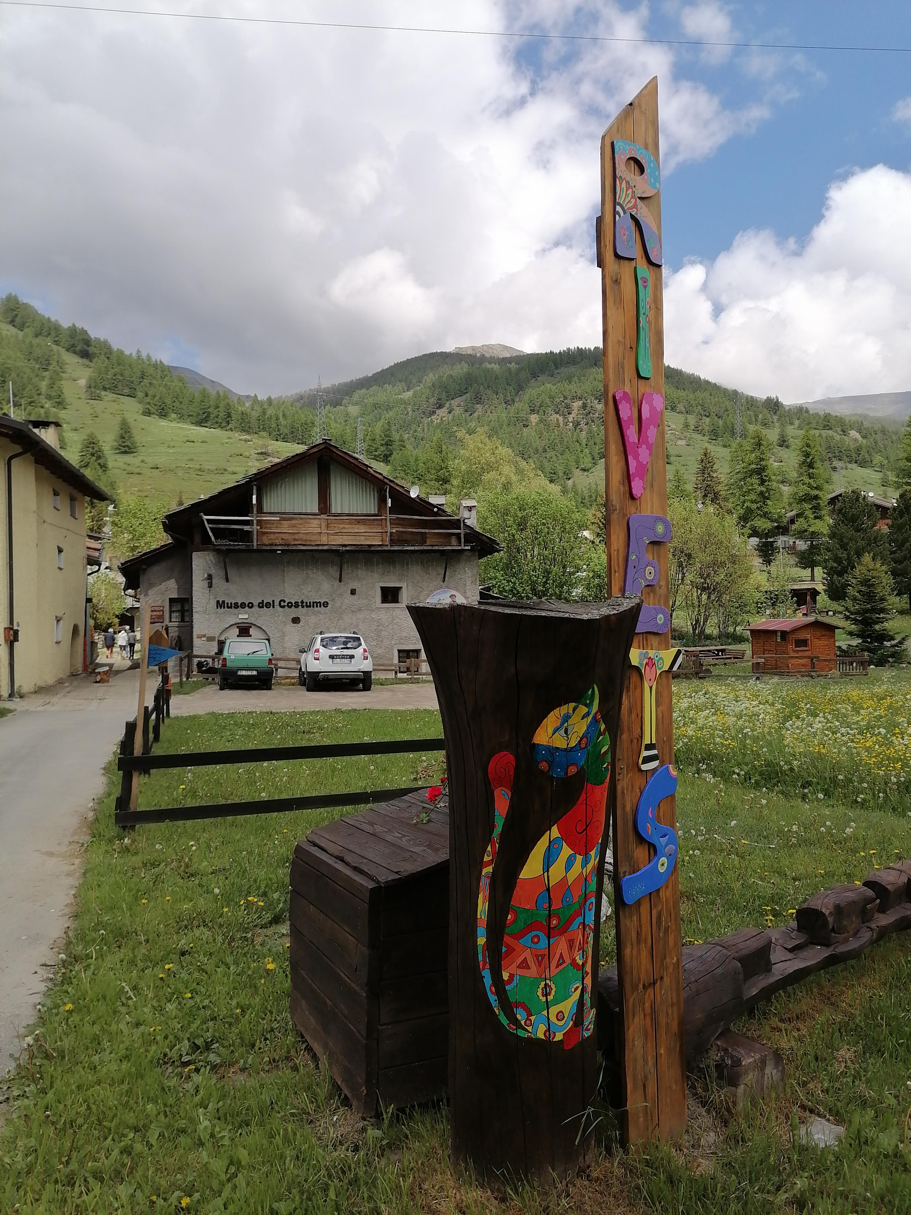 Museo del costume tradizionale delle genti alpine